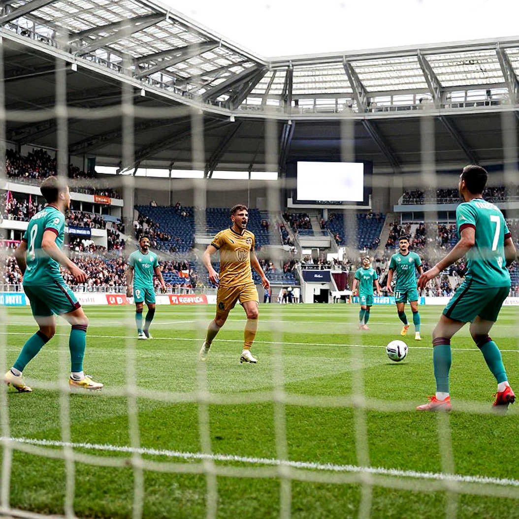 Why the Press Breaks After the Hour: Indonesia's 2-0 Win and the Arithmetic Behind Herdman's Honest Admission Why the Press Breaks After the Hour: Indonesia's 2-0 Win and the Arithmetic Behind Herdman's Honest Admission