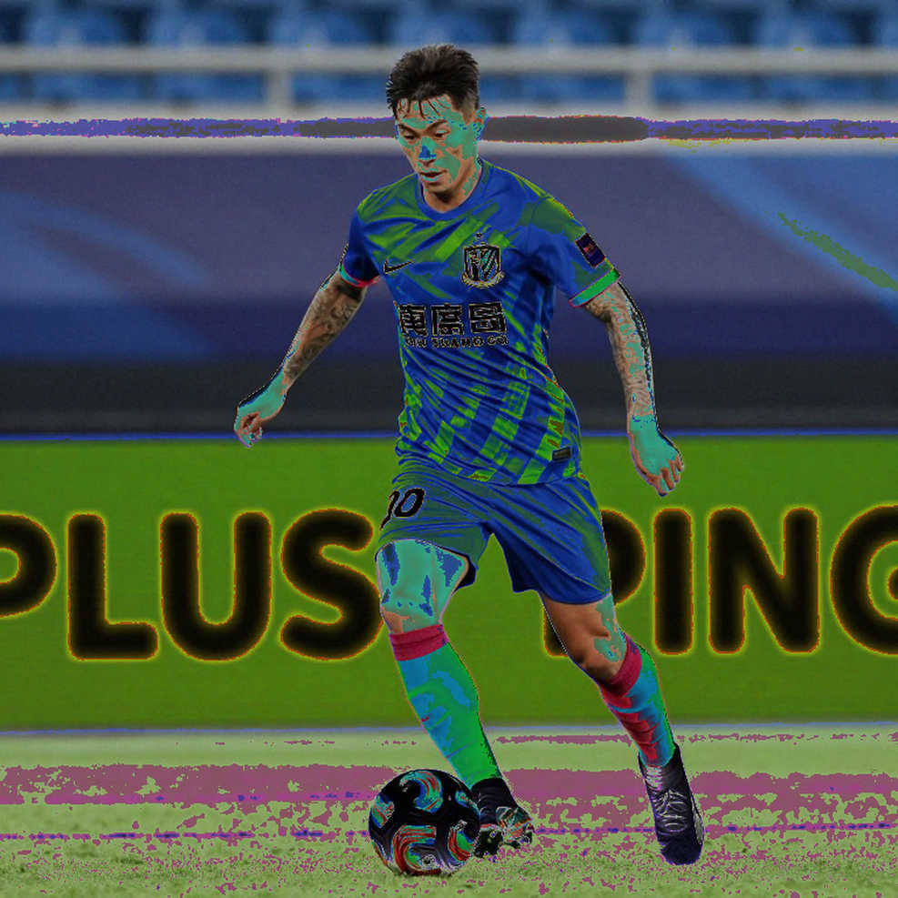 The Davies Race: That €65m Price Belongs to Bayern's Contract, Not to Football The Davies Race: That €65m Price Belongs to Bayern's Contract, Not to Football