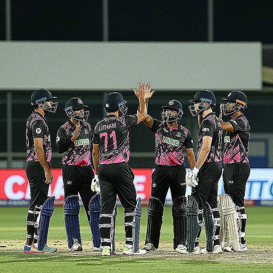 Money Auctions, Wet Soil: Who Gains and Who Goes Home Empty-Handed in Asia's Cricket Transfer Market Money Auctions, Wet Soil: Who Gains and Who Goes Home Empty-Handed in Asia's Cricket Transfer Market