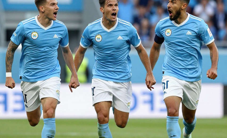 Mora Out, Lozano Injured: The Night Mexico's Creative Axis Faces the United States Mora Out, Lozano Injured: The Night Mexico's Creative Axis Faces the United States