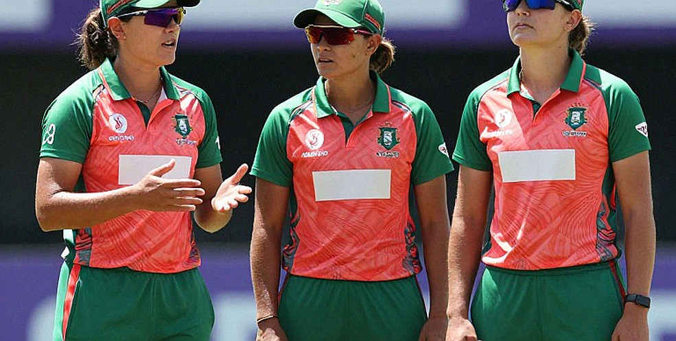 রাঁচির শিশির, ফ্ল্যাট পিচ আর ২৫০ রান: টি-টোয়েন্টিতে বোলাররা কেন বারবার হারছে