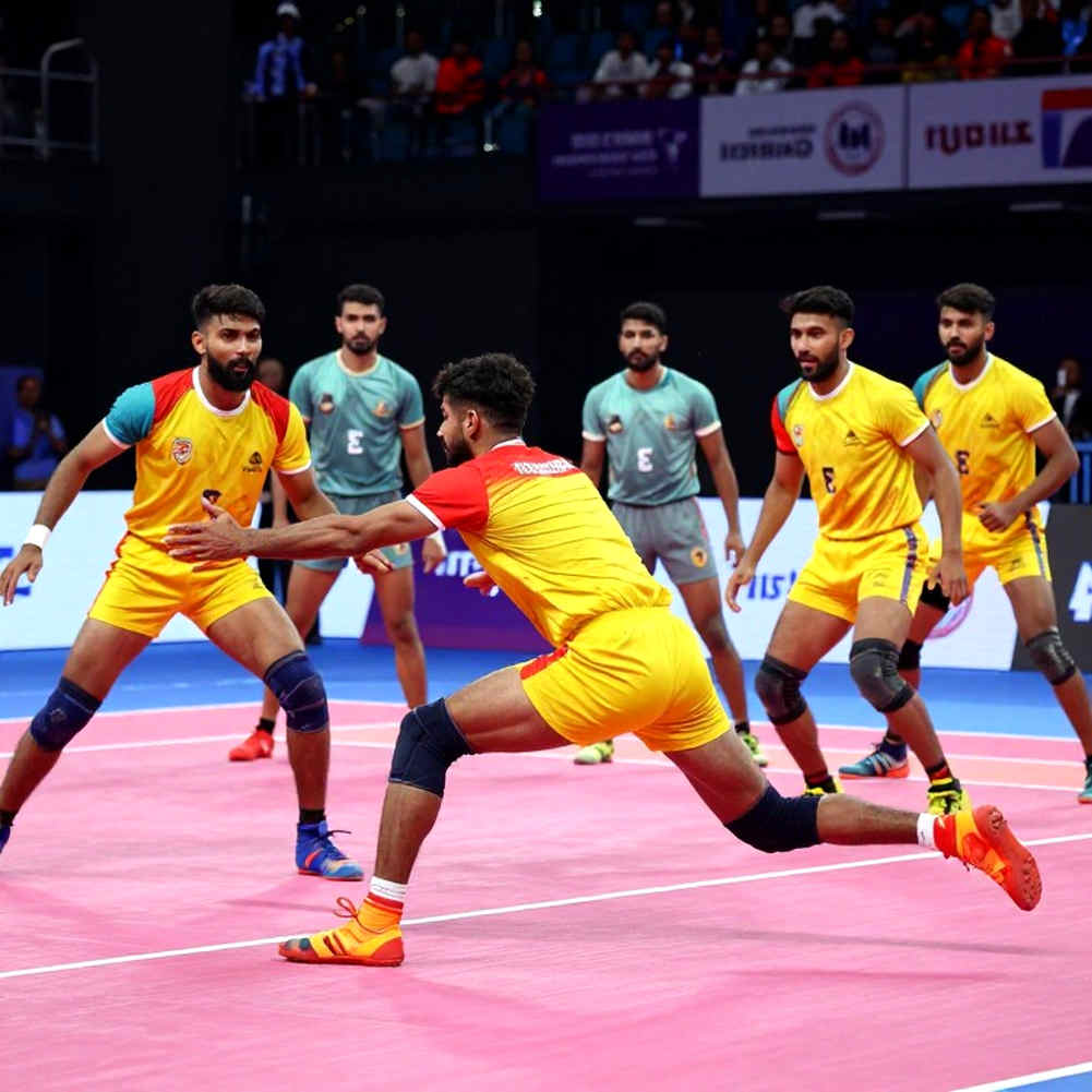 মহিলা কাবাডির অল আউট: ৪৮-২৪ স্কোরলাইনের আড়ালে হারানো লিগের হিসাব
