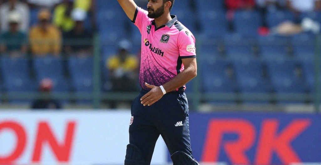 ব্রেন্ডন টেলরের প্রত্যাবর্তন আর ২০২৭ বিশ্বকাপ: জিম্বাবুয়ের গল্পে যে সংখ্যাগুলো এখনো অনুপস্থিত